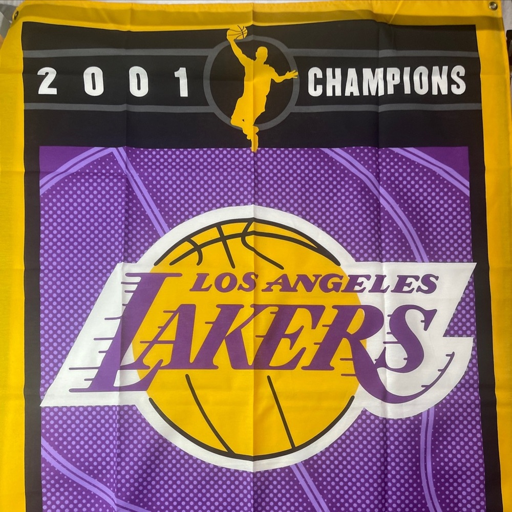 Vintage Los Angeles Lakers 2001 Champions Banner Miller Genuine Draft 35” X 58”.